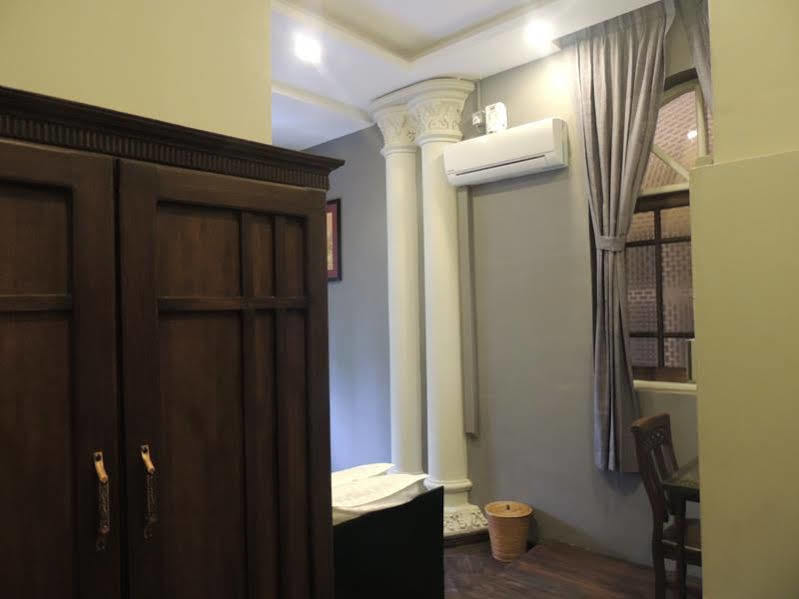 Hotel @ Yangon Heritage Exterior photo